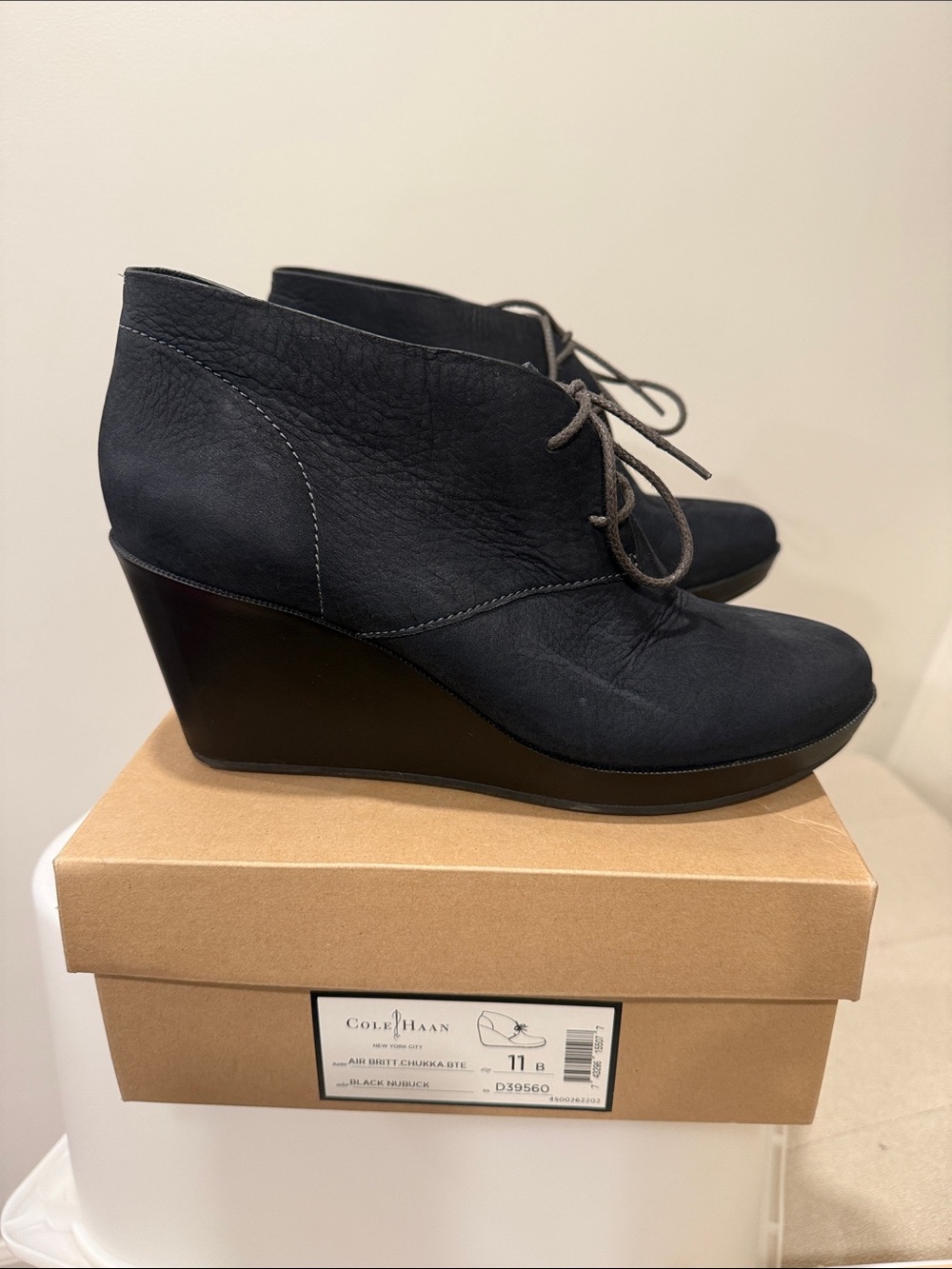 Women’s Black Nubuck Lace-Up Chukka Boots with Nike Air Sole